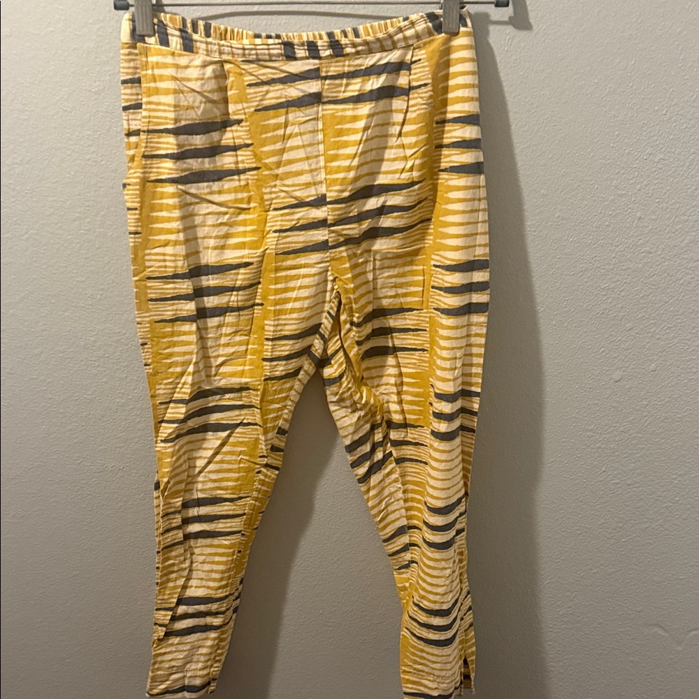 MAELU small Yellow and Black Striped casual pants